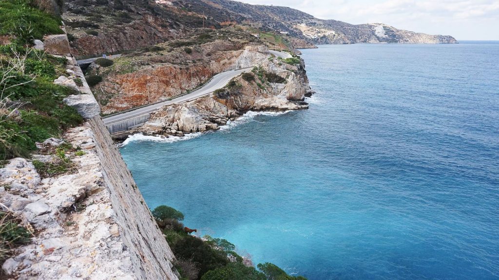 Genujiečių pėdsakas Kretoje – Paleokastro tvirtovė. Tvirtovės siena. Kreta, Graikija | Mano Kreta