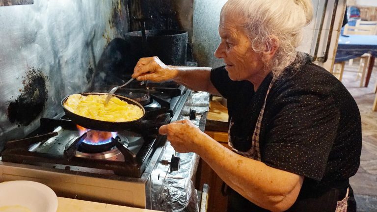 Pusryčiai pas ponią Olgą. Kreta, Graikija | Mano Kreta
