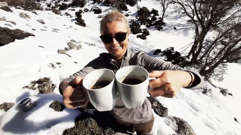 Kava ir pyragas Kretos kalnų sniegynuose. Kviečiame! Kreta, Graikija | Mano Kreta